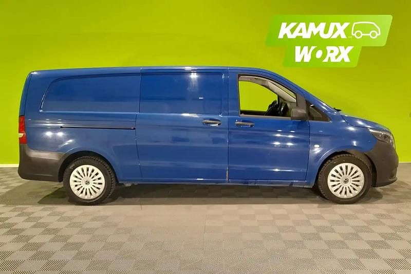 Käytetty Mercedes Vito 163 HP (119 kW) 2017 Sininen Van