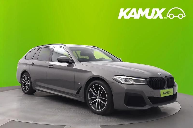 Käytetty BMW 530 M Sport 184 HP (135 kW) 2021 Hopea / harmaa Farmari