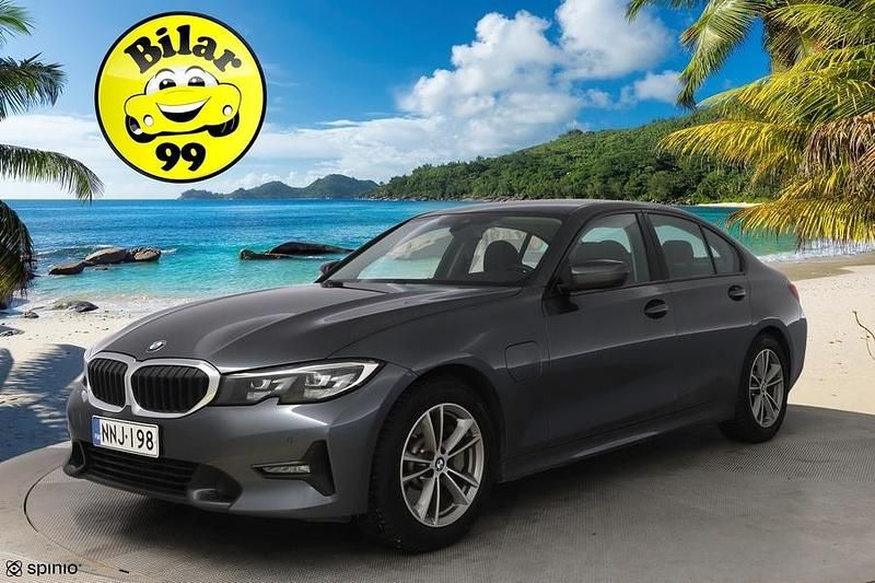 Käytetty 2020 BMW 330e Shadowline Sedan | 24 780 € (Hyvä tarjous) - Kuva 1/3