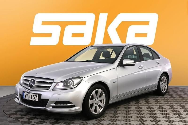 Käytetty Mercedes C180 Business 156 HP (114 kW) 2011 Sedan
