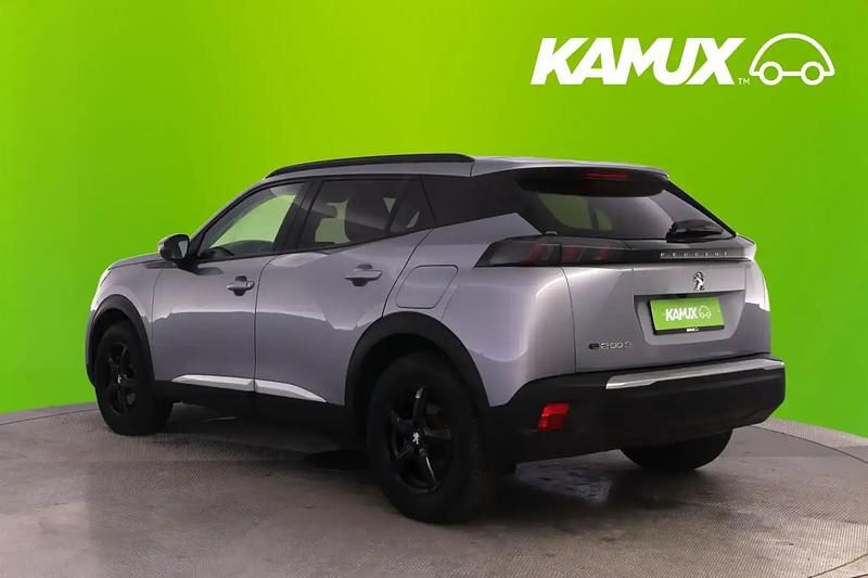 Käytetty Peugeot e-2008 Allure 100 kW (136 HP) 2020 Hopea / harmaa Katumaasturi