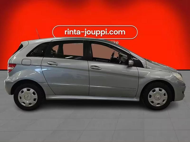 Käytetty Mercedes B170 2005 Tila-auto