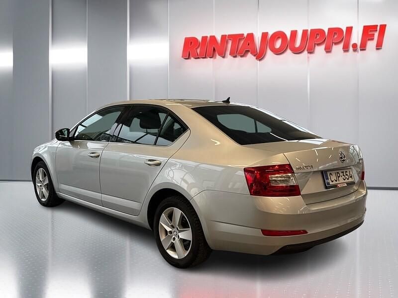 Käytetty Skoda Octavia Elegance 140 HP (102 kW) 2015 Viistoperä