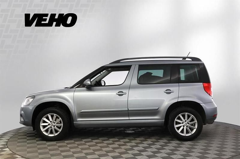Käytetty Skoda Yeti Style 150 HP (110 kW) 2017 Harmaa Katumaasturi