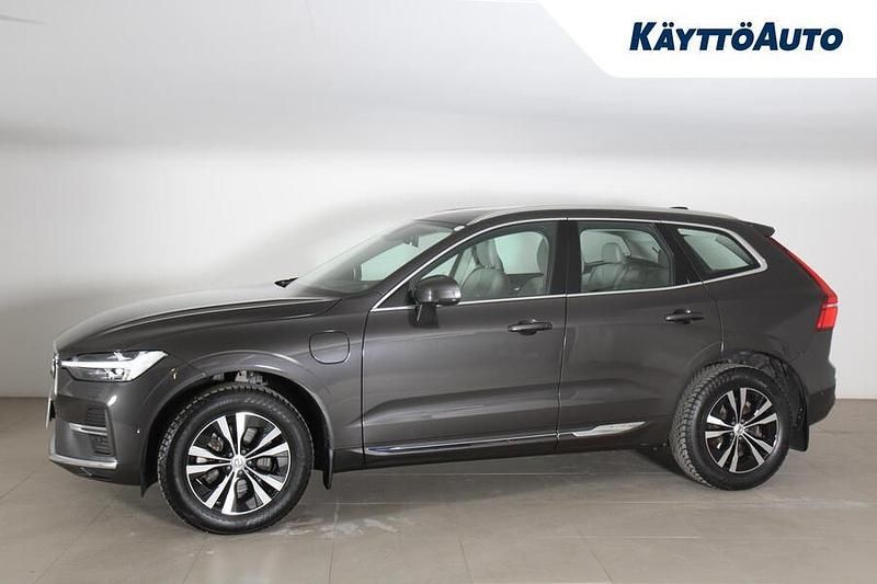 Käytetty Volvo XC60 Plus 350 HP (257 kW) 2023 Platinum gray Katumaasturi