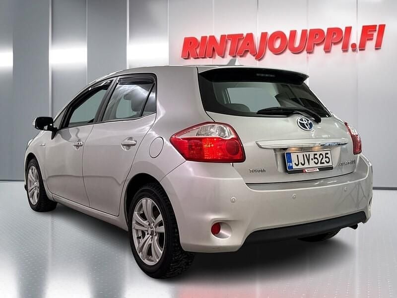 Käytetty Toyota Auris Hybrid Plus 99 HP (72 kW) 2013 Viistoperä