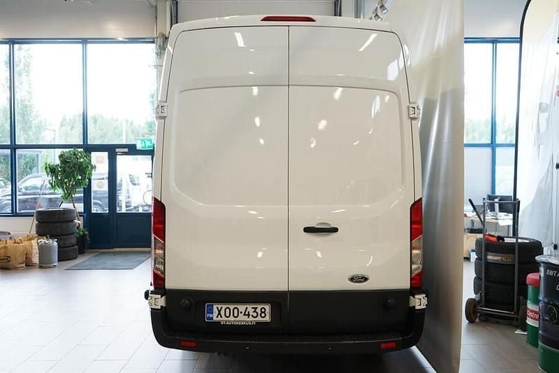 Käytetty Ford Transit Trend 131 HP (96 kW) 2018 Valkoinen Van