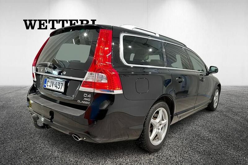 Käytetty Volvo V70 Business Edition 181 HP (133 kW) 2015 Musta Farmari