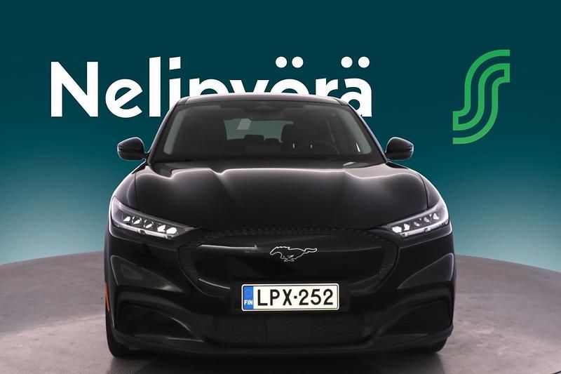 Käytetty Ford Mustang Mach-E S 202 kW (276 HP) 2021 Musta Katumaasturi