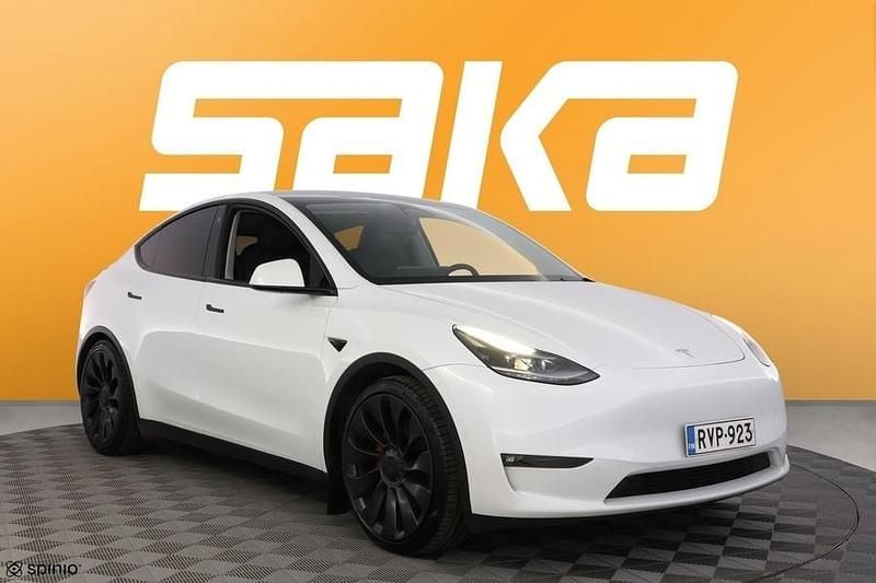 Käytetty 2024 Tesla Model Y Performance Katumaasturi | 40 690 € (Perustarjous) - Kuva 1/3