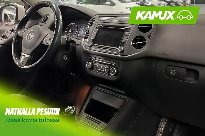 Käytetty VW Tiguan Sportline 179 HP (131 kW) 2012 Valkoinen Katumaasturi