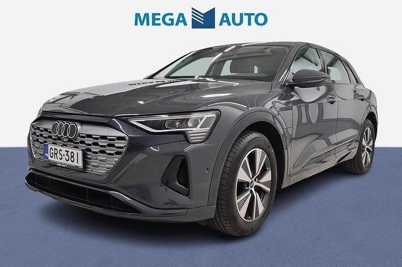 Harmaa Käytetty 2023 Audi Q8 e-tron Katumaasturi | 46 900 € (Supertarjous) - Kuva 1/4