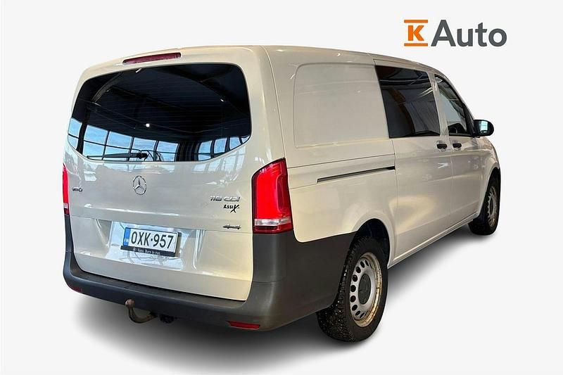 Käytetty Mercedes Vito 163 HP (119 kW) 2018 Harmaa Van