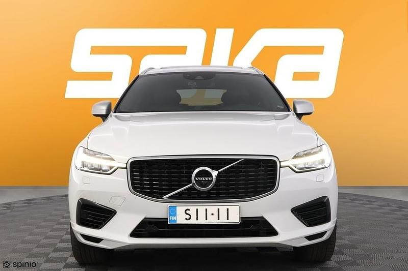 Käytetty Volvo XC60 R-Design 407 HP (299 kW) 2018 Katumaasturi