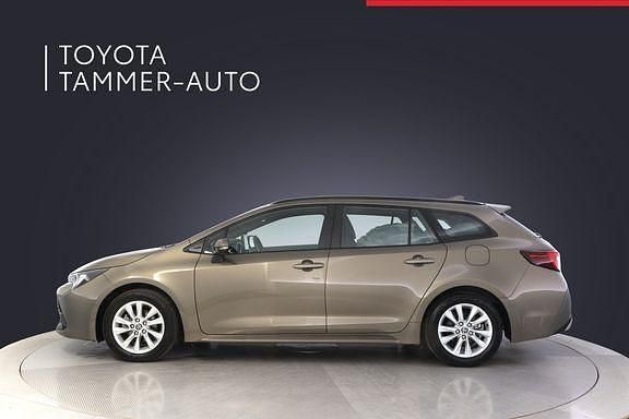 Käytetty Toyota Corolla Active 140 HP (102 kW) 2024 Ruskea (beige) Farmari