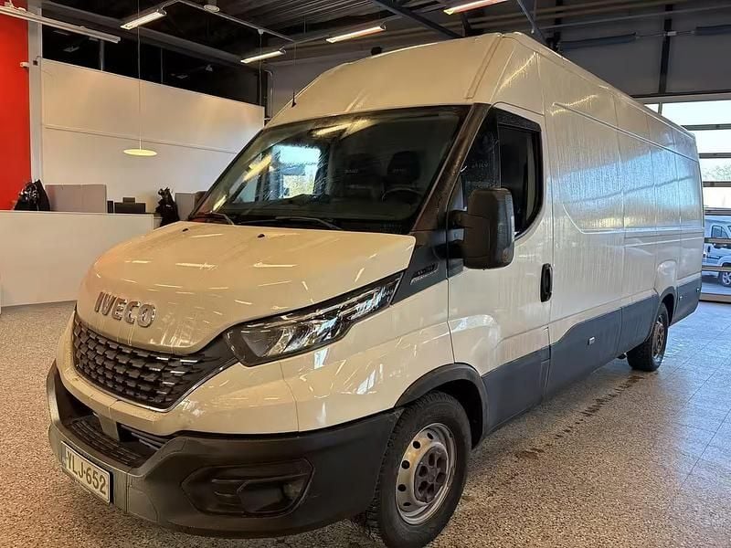 Valkoinen Käytetty 2022 Iveco Daily Van | 29 980 € - Kuva 1/4