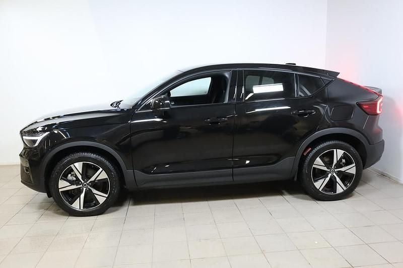 Käytetty Volvo EC40 Ultra 185 kW (252 HP) 2025 Musta Katumaasturi