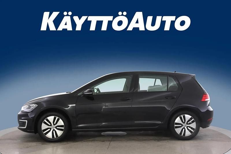 Käytetty VW e-Golf 100 kW (136 HP) 2019 Musta Viistoperä