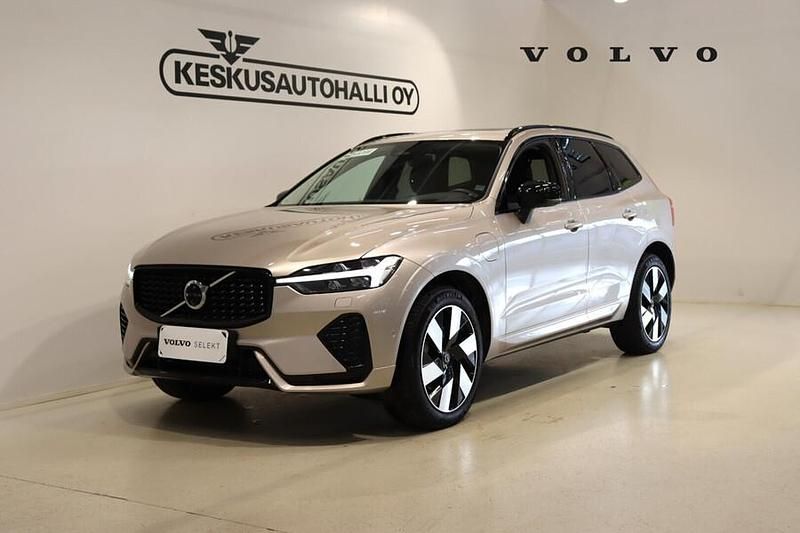 Harmaa Käytetty 2025 Volvo XC60 Ultra Katumaasturi | 62 500 € - Kuva 1/4