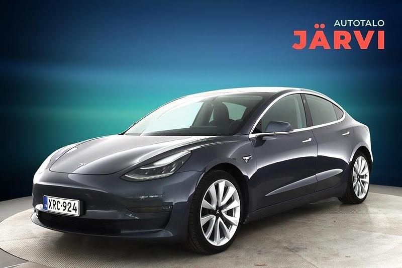 Harmaa Käytetty 2020 Tesla Model 3 Long Range AWD Sedan | 25 700 € (Perustarjous) - Kuva 1/3