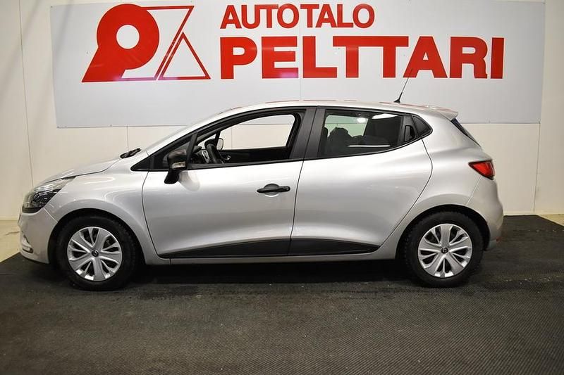 Käytetty Renault Clio IV LIMITED 73 HP (53 kW) 2017 Viistoperä