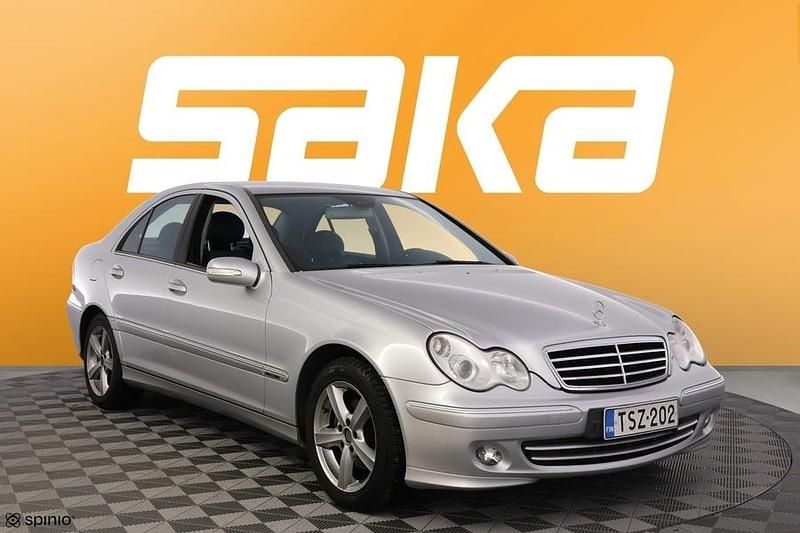 Käytetty Mercedes C220 150 HP (110 kW) 2006 Sedan