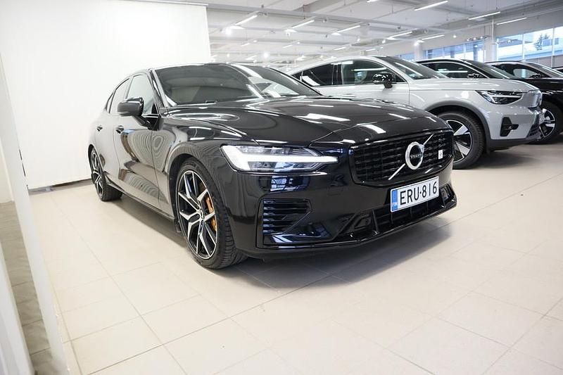 Käytetty Volvo S60 Business Edition 392 HP (288 kW) 2020 Musta Sedan