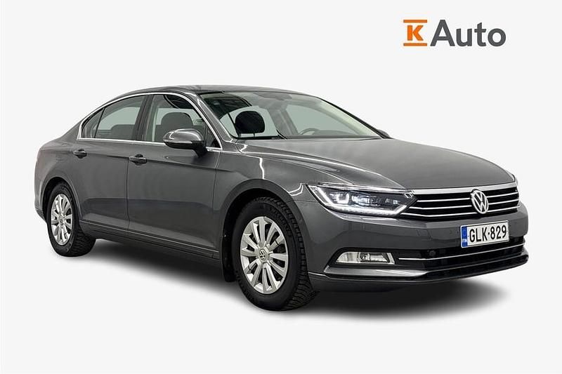 Käytetty VW Passat Comfortline 125 HP (91 kW) 2015 Harmaa Sedan