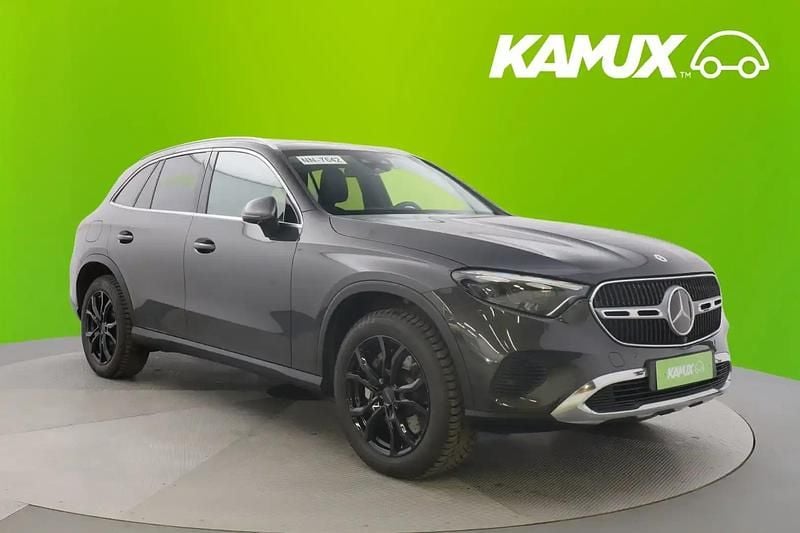 Hopea / harmaa Käytetty 2023 Mercedes GLC400d Avantgarde Katumaasturi | 55 880 € - Kuva 1/4