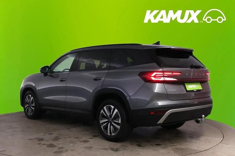 Käytetty Skoda Kodiaq Selection 150 HP (110 kW) 2025 Hopea / harmaa Katumaasturi