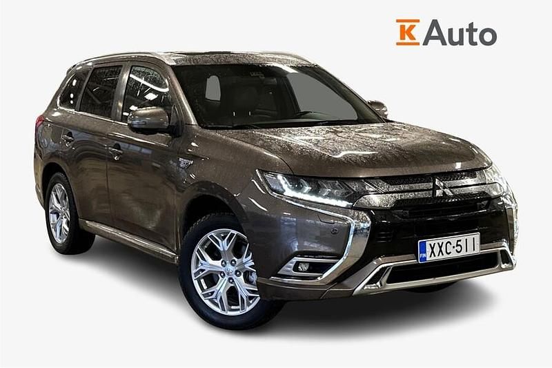 Käytetty 2019 Mitsubishi Outlander P-HEV Instyle Katumaasturi | 23 900 € (Hieman kallis) - Kuva 1/3