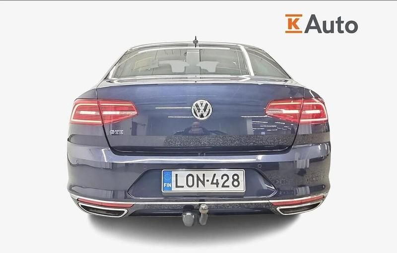 Käytetty VW Passat GTE 218 HP (160 kW) 2017 Sininen Sedan