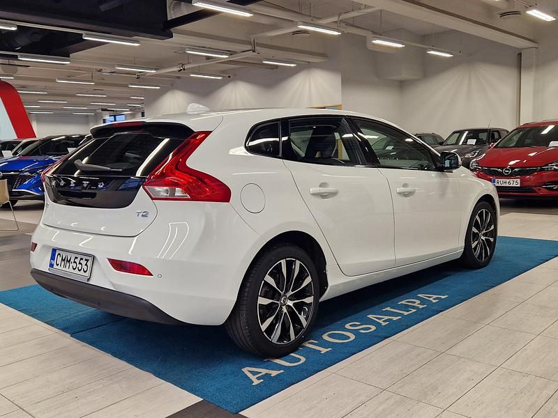 614 Käytetty 2019 Volvo V40 Dynamic Farmari | 22 900 € (Hieman kallis) - Kuva 1/3
