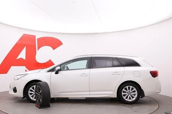 Käytetty Toyota Avensis Multidrive S 147 HP (108 kW) 2018 Valkoinen Farmari