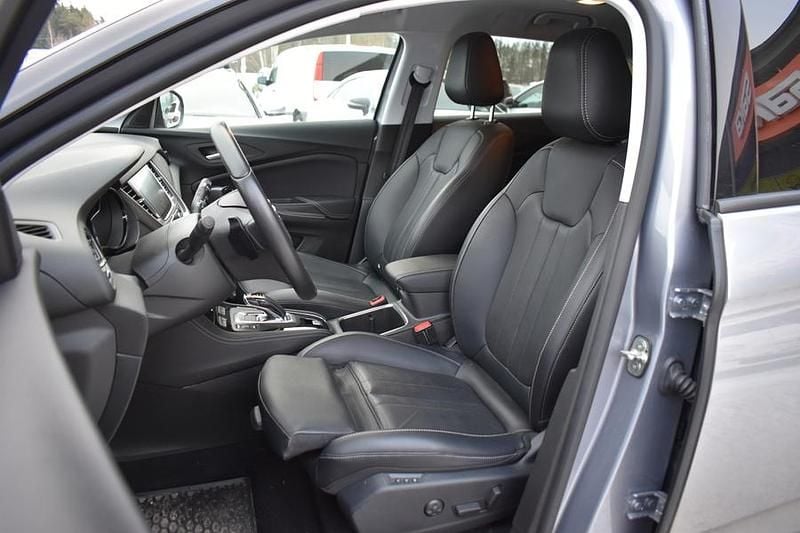 Käytetty Opel Grandland X Executive 224 HP (164 kW) 2020 Katumaasturi