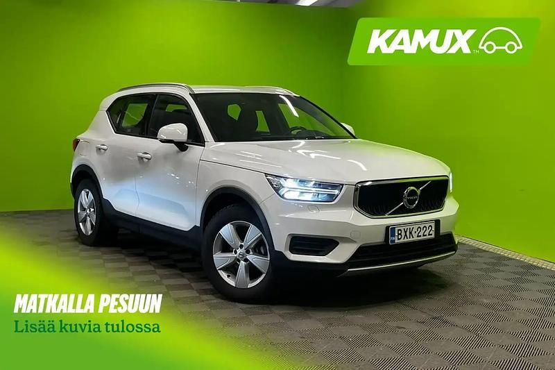 Valkoinen Käytetty 2020 Volvo XC40 Business Edition Katumaasturi | 25 900 € (Perustarjous) - Kuva 1/4