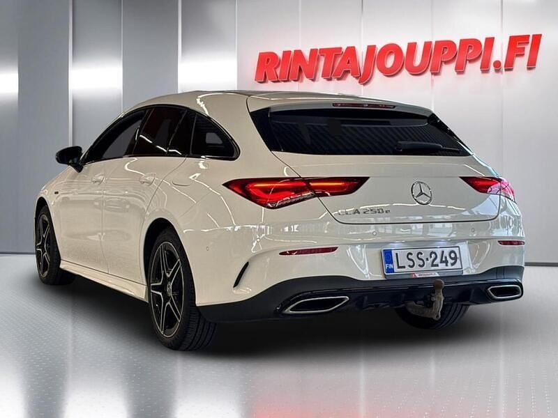 Käytetty Mercedes CLA250e Business 160 HP (117 kW) 2021 Valkoinen Sedan