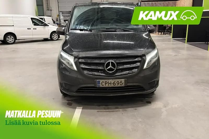 Käytetty Mercedes Vito 190 HP (139 kW) 2017 Musta Van