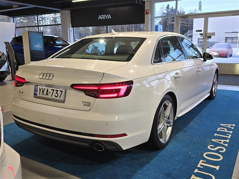 Käytetty Audi A4 Business 190 HP (139 kW) 2018 Valkoinen Sedan