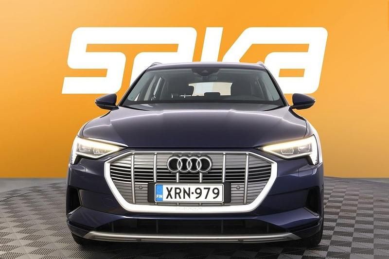 Käytetty Audi e-tron 300 kW (408 HP) 2022 Katumaasturi