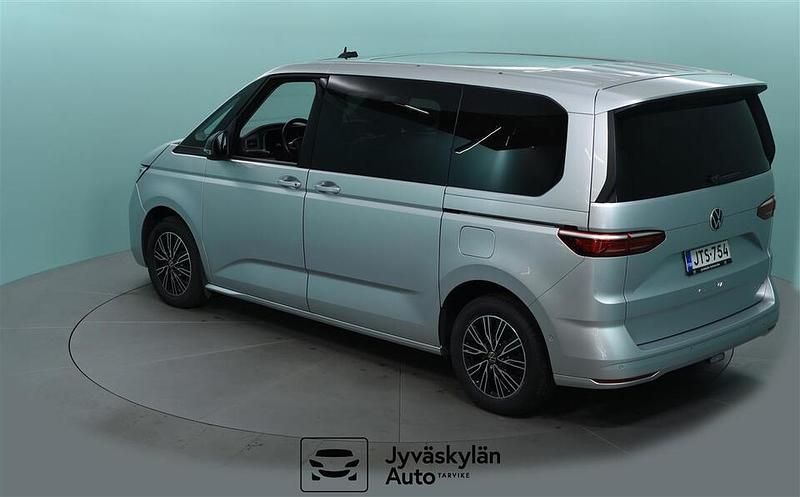 Käytetty VW Multivan Life 218 HP (160 kW) 2022 Ulkoväri Van