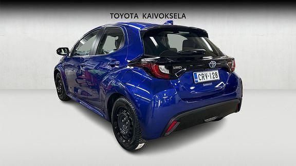 Käytetty Toyota Yaris Active 114 HP (83 kW) 2024 Sininen Viistoperä