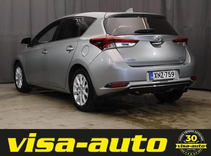 Käytetty Toyota Auris Multidrive S 116 HP (85 kW) 2016 Harmaa Viistoperä