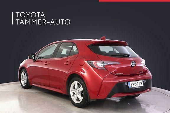Käytetty Toyota Corolla Active 122 HP (89 kW) 2020 Punainen Viistoperä