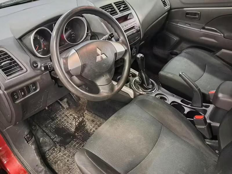 Käytetty Mitsubishi ASX Inform 117 HP (86 kW) 2012 Katumaasturi