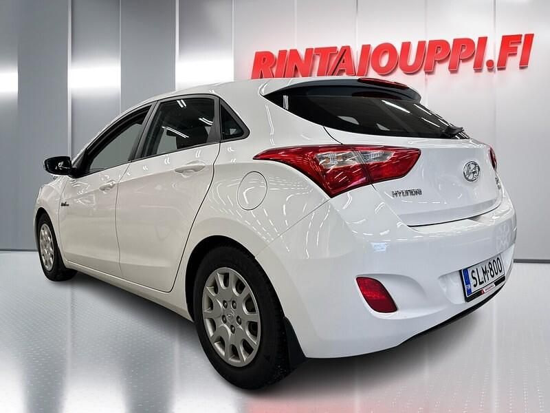 Käytetty Hyundai i30 135 HP (99 kW) 2014 Valkoinen Viistoperä