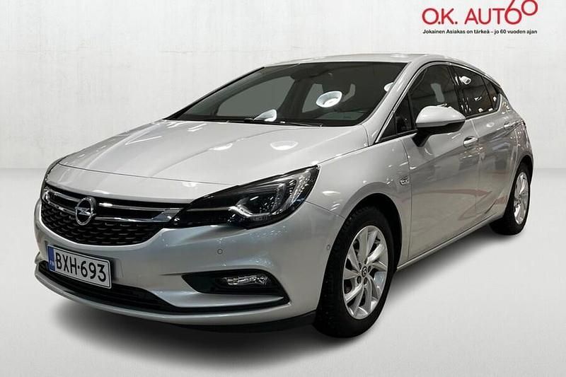 Käytetty Opel Astra Innovation 150 HP (110 kW) 2019 Hopea Viistoperä