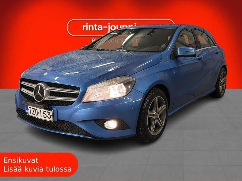 Sininen Käytetty 2013 Mercedes A180 Edition Viistoperä | 8 900 € (Perustarjous) - Kuva 1/3