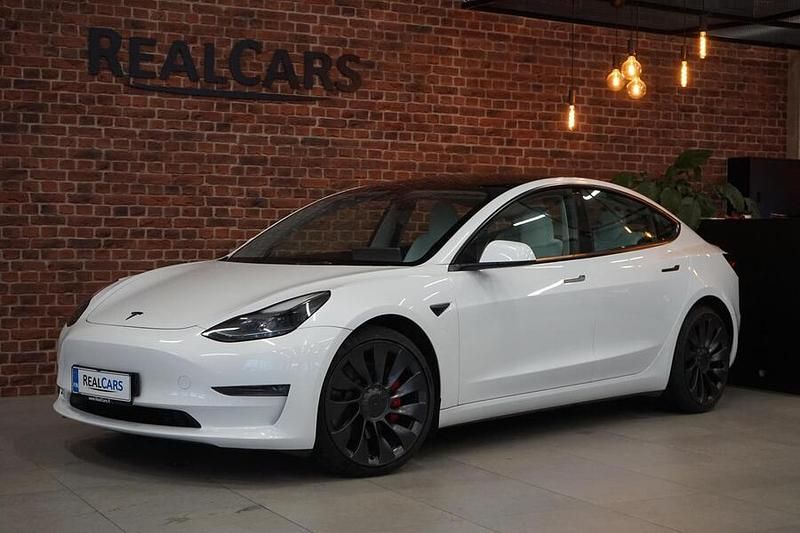 Käytetty 2021 Tesla Model 3 Performance Sedan | 31 900 € (Perustarjous) - Kuva 1/4