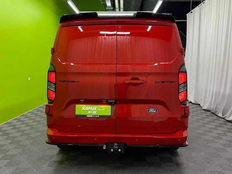 Käytetty Ford Transit Custom Limited 136 HP (100 kW) 2025 Punainen Van